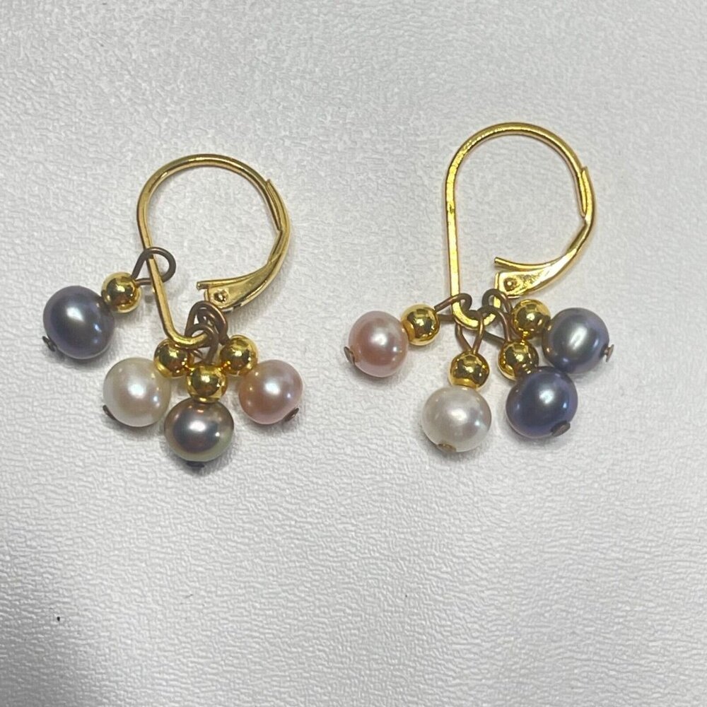 Small Pearl Earrings Gold Tone
